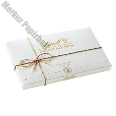 Csokoládé LINDT Hochfein Pralinés vegyesdesszert 120 g